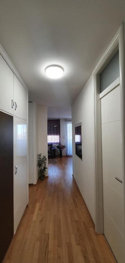 Mia -v Apartment *